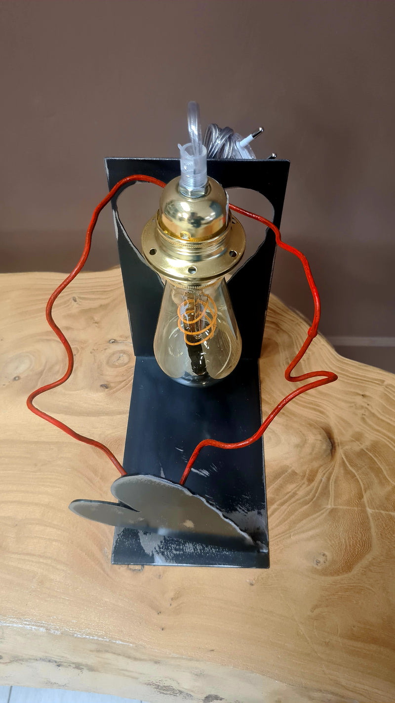 Lampada Cuore fili rossi